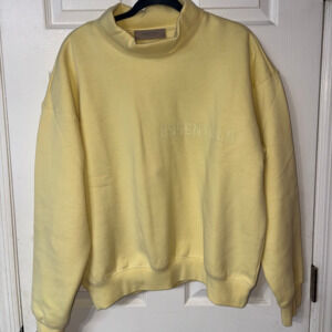 FEAR OF GOD ESSENTIALS SWEATSHIRT